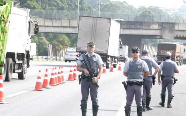 Polícia Rodoviária estadual comemora 70 anos com megaoperação