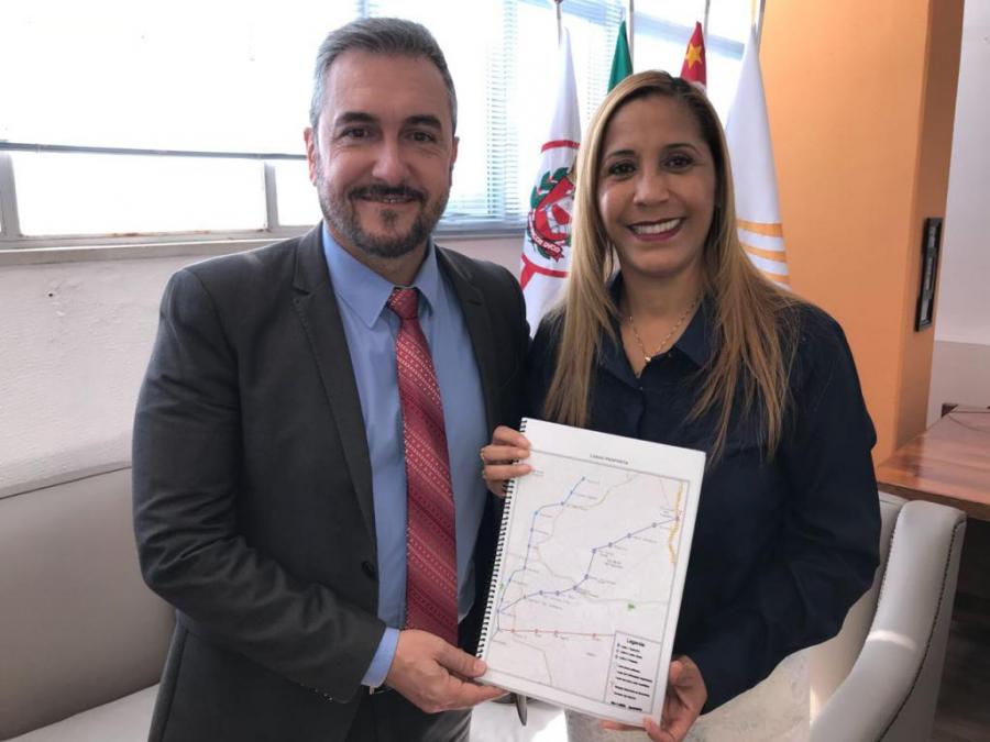 JUCESP recebe visita da deputada estadual Clélia Gomes