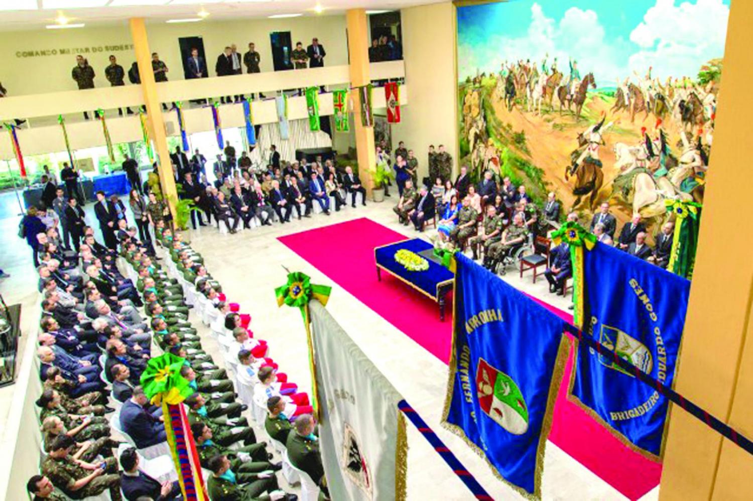 Comandante do Exército, general Villas Bôas, assina  portaria de Criação do Colégio Militar de São Paulo