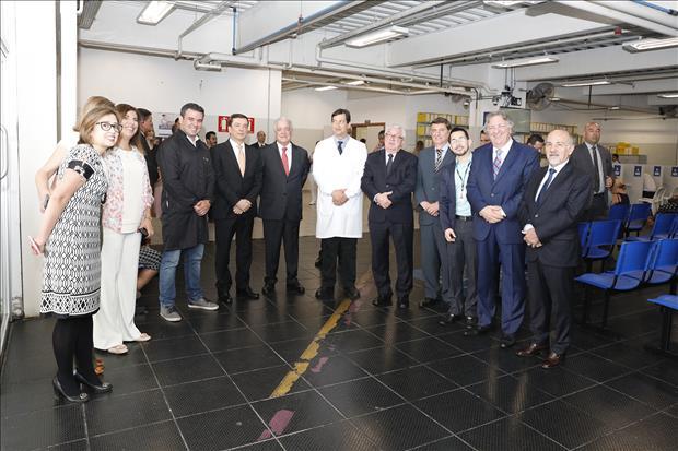 Integrantes do CSM visitam universidade para conhecer serviços oferecidos aos servidores