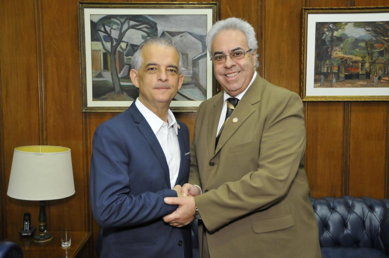 Semanário da Zona Norte entrevista o governador Márcio França na sede  do Governo do Estado