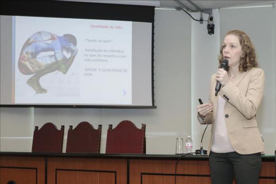 EJUS e SGP 4 promovem palestra sobre alimentação saudável