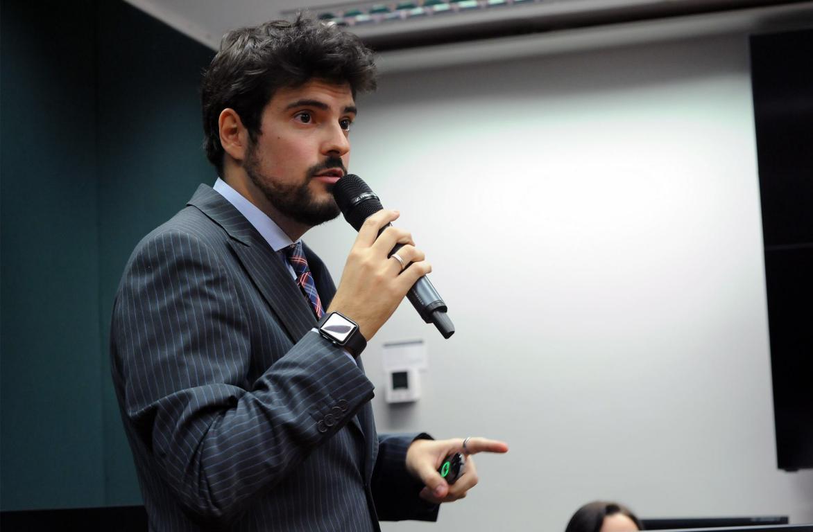 Projeto de lei que criminaliza os jogos violentos é um “retrocesso faraônico”, afirma especialista