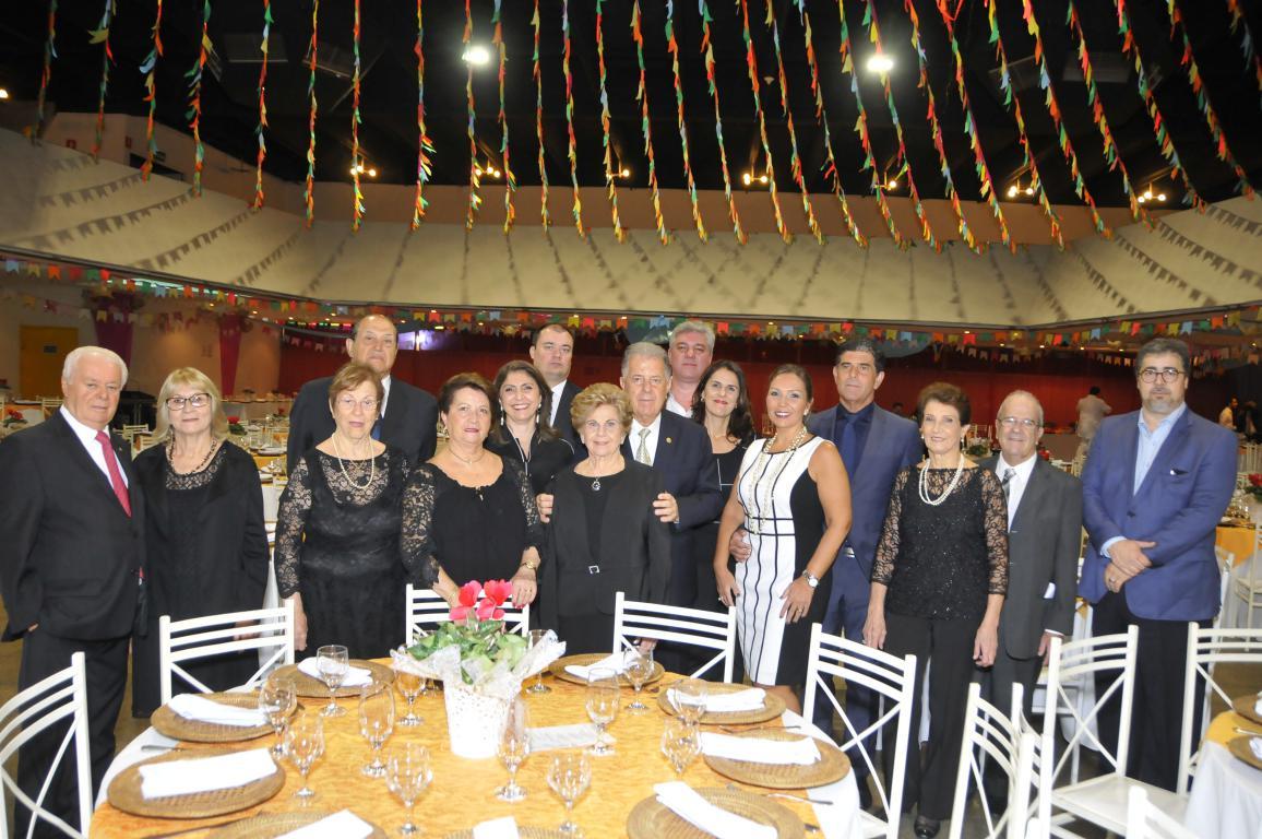 O Amor é Nossa União realiza sua 56ª Noite Beneficente um maravilhoso jantar marcou a 56ª  Noite Beneficente