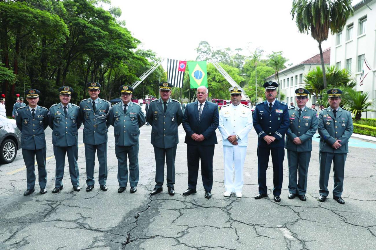 Polícia Militar de São Paulo forma 266 novos aspirantes a oficial