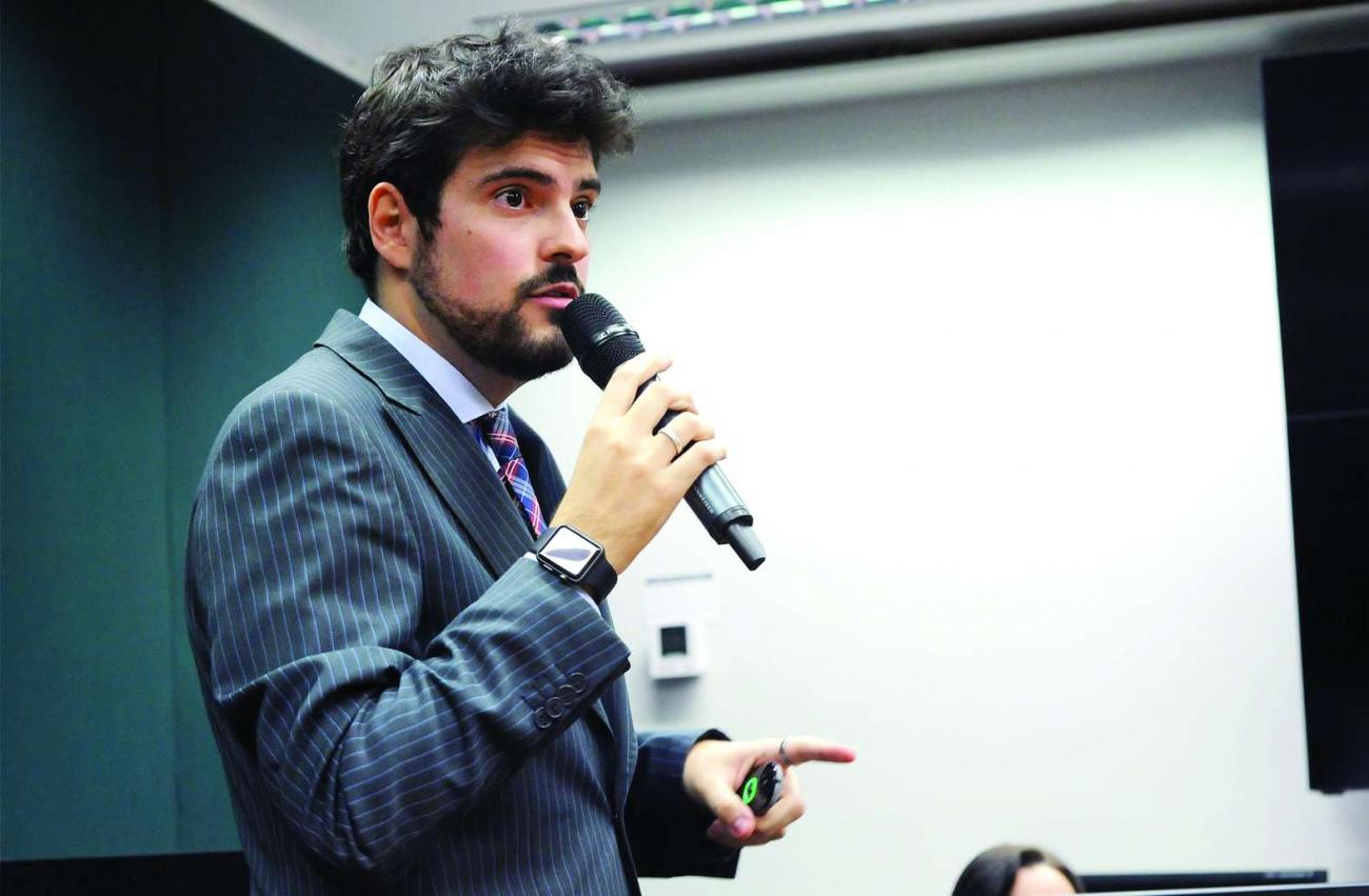 Projeto anticrime aprovado na Câmara altera pena para ofensas nas redes sociais. Entenda o que mudou.