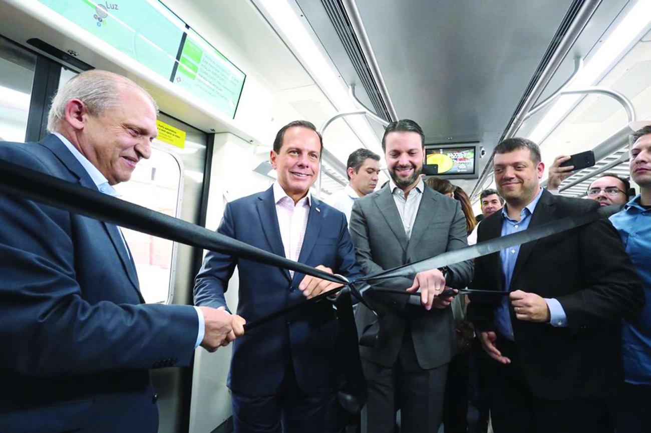 SP entrega primeiro trem com bagageiro para linha que vai até o Aeroporto de Guarulhos