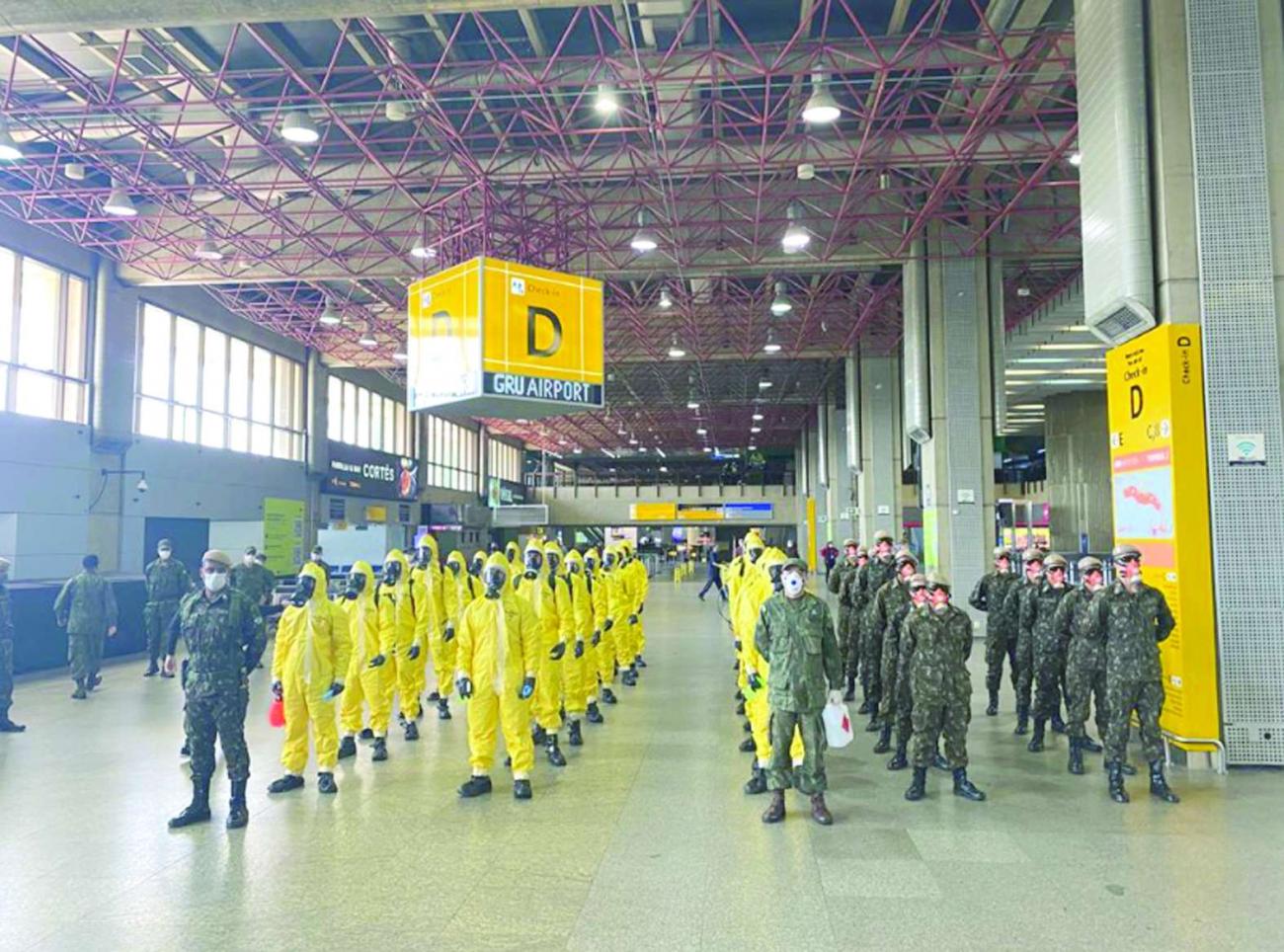 Ação de desinfecção no Aeroporto Internacional de Guarulhos