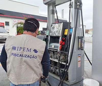 Ipem-SP encontra irregularidades em postos de combustíveis durante Operação Olhos de Lince