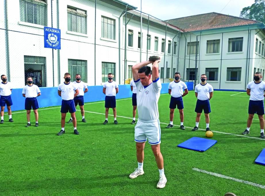 Academia do Barro Branco homenageia o Dia do Profissional de Educação Física