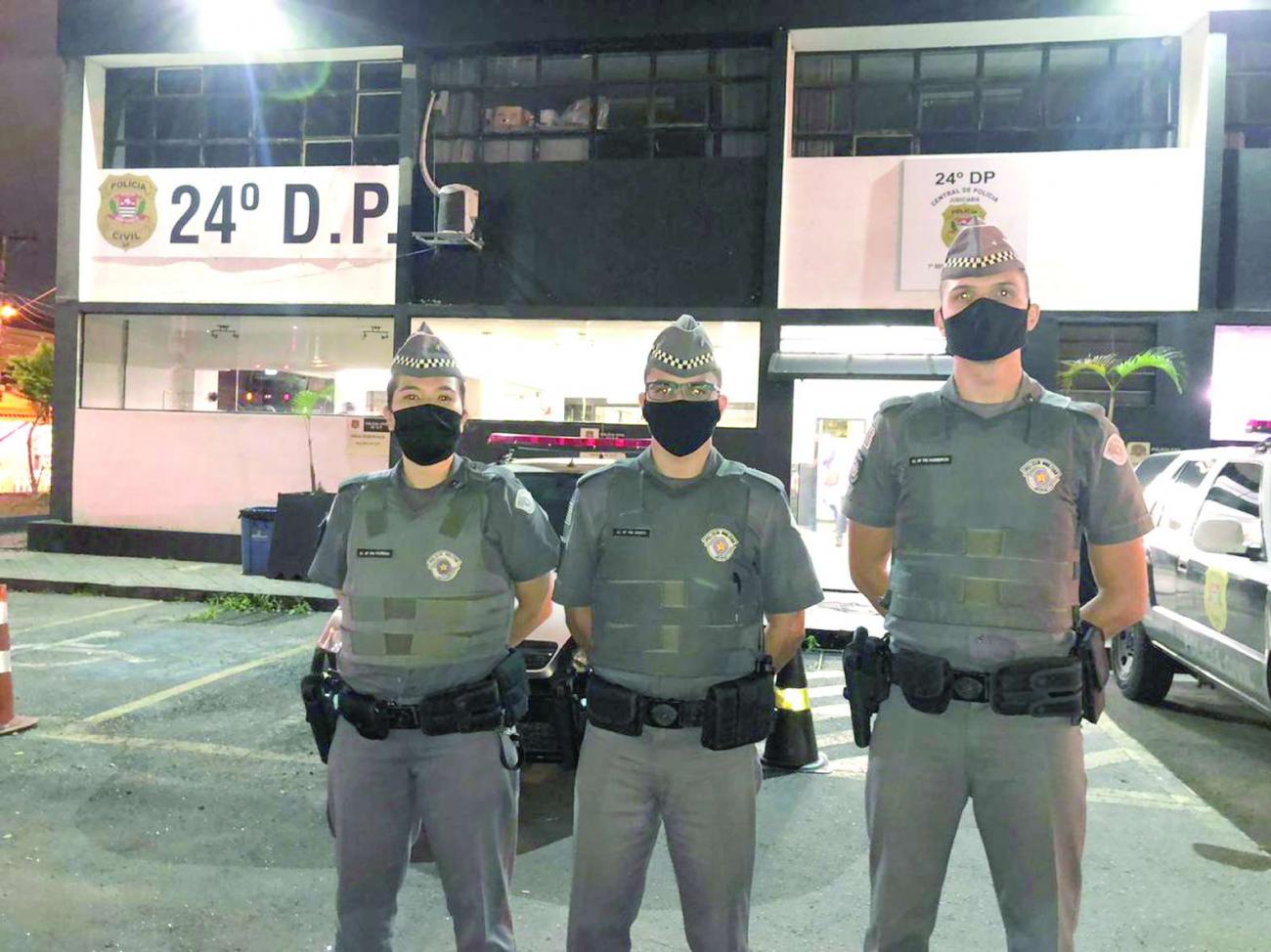 Cadetes da Academia do Barro Branco recapturam procurado pela Justiça