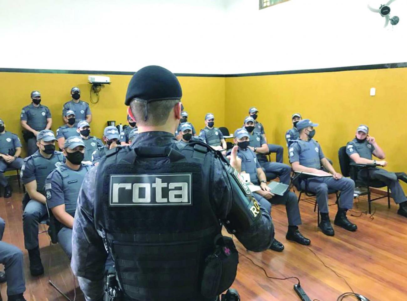 Grêmio de operações especiais do Barro Branco tem instrução na Rota