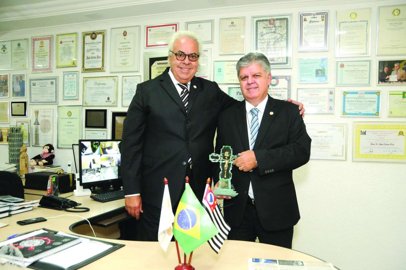 Novo delegado do 9º Distrito Policial visita o jornal Semanário da Zona Norte