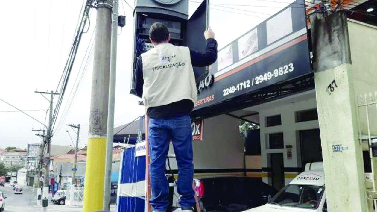 Ipem-SP verifica radares na Avenida Guapira, Zona Norte da Capital