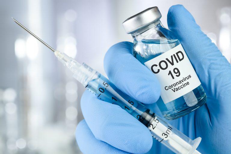 Capital reserva 14 mil doses da Janssen para população de rua e inicia vacinação de cidadãos com 46 anos