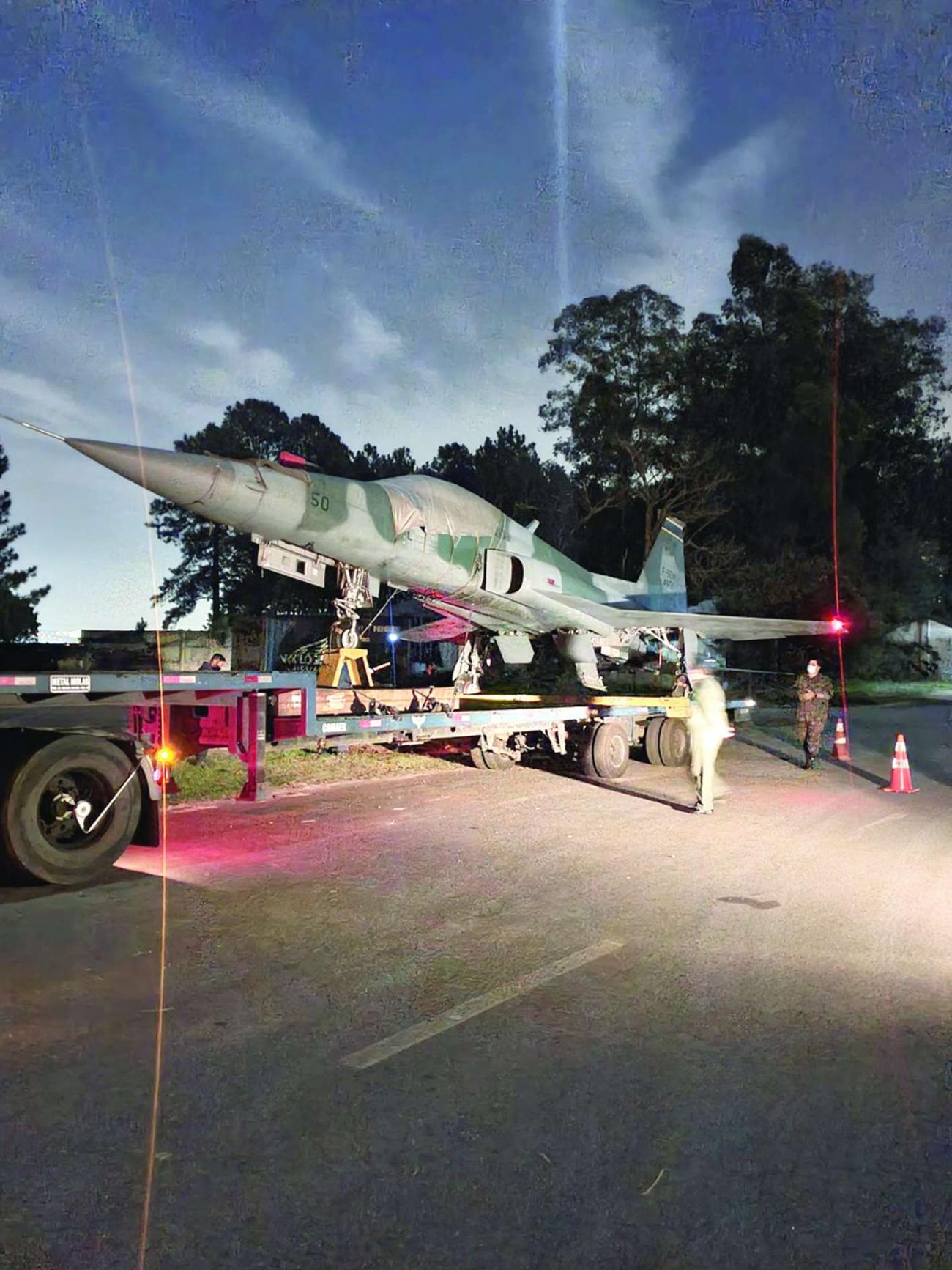 PAMASP é responsável por realizar traslados terrestres  das aeronaves F-5M