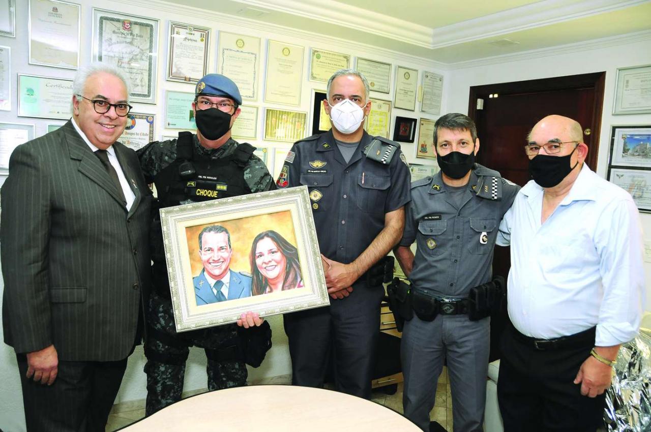 Semanário da Zona Norte recebe visita do comandante do Comando de Policiamento de Choque