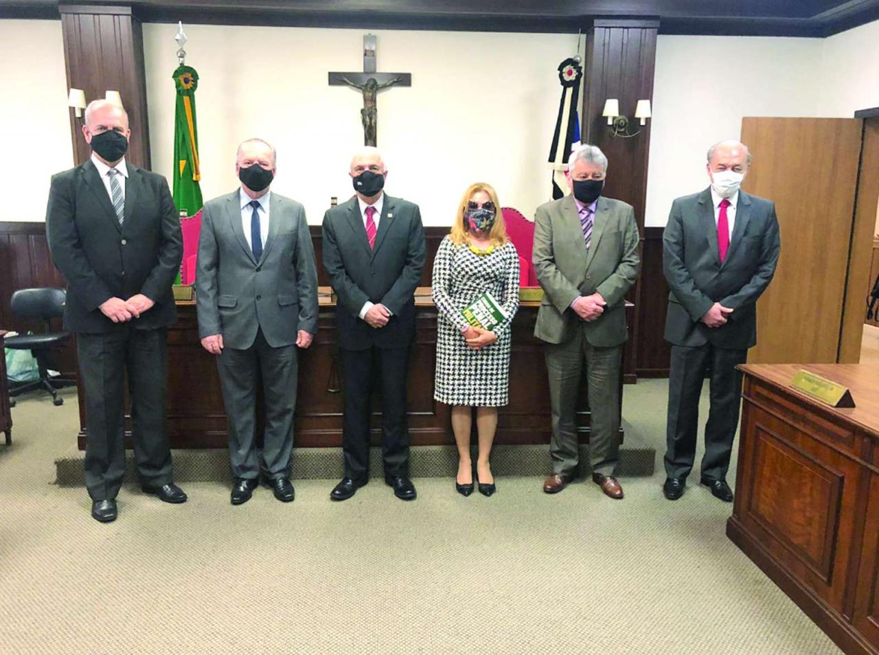 TJMSP recebe visita de Ministro do STM