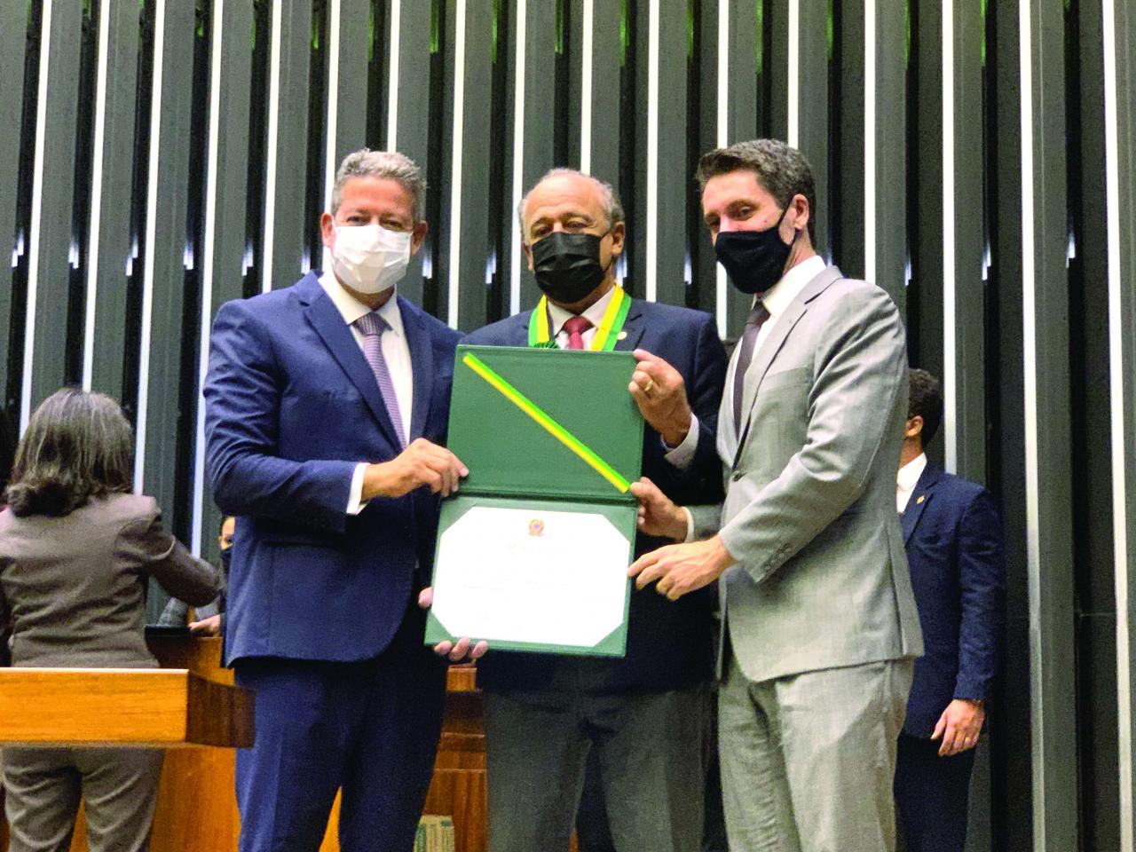 Câmara dos Deputados homenageia Dimas Ramalho