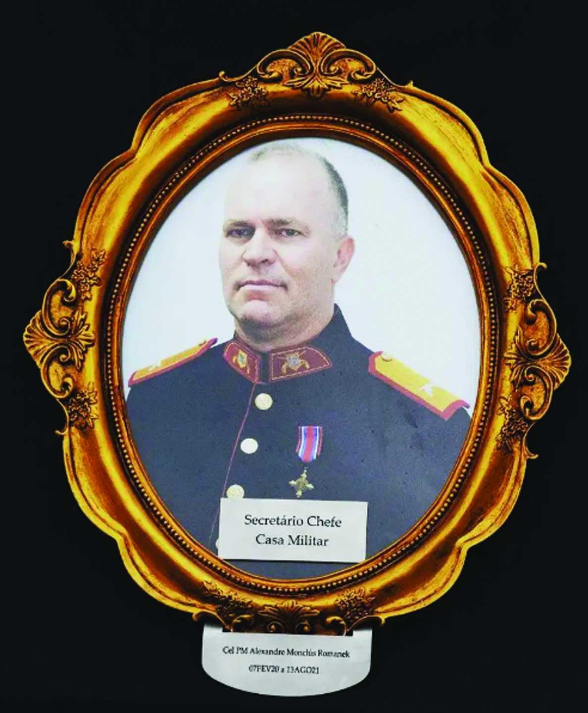 Coronel PM Romanek tem Retrato na Galeria de Eternos Comandantes do Barro Branco