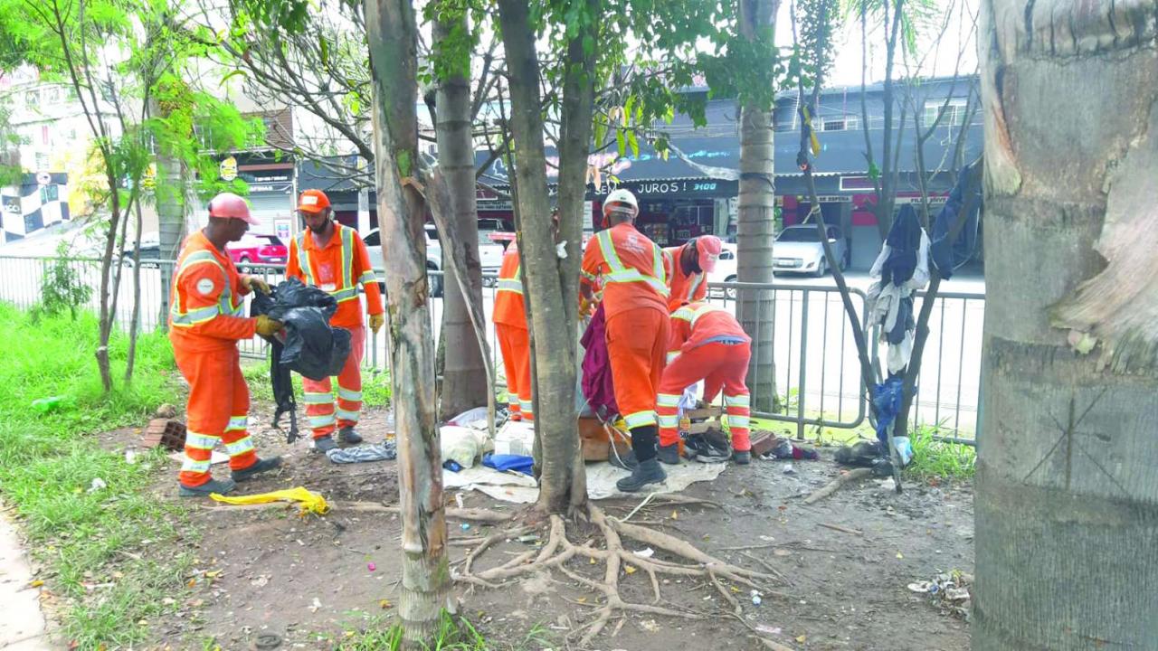 Com 14,5 km de extensão, a Avenida Inajar de Souza exige mutirão de zeladoria