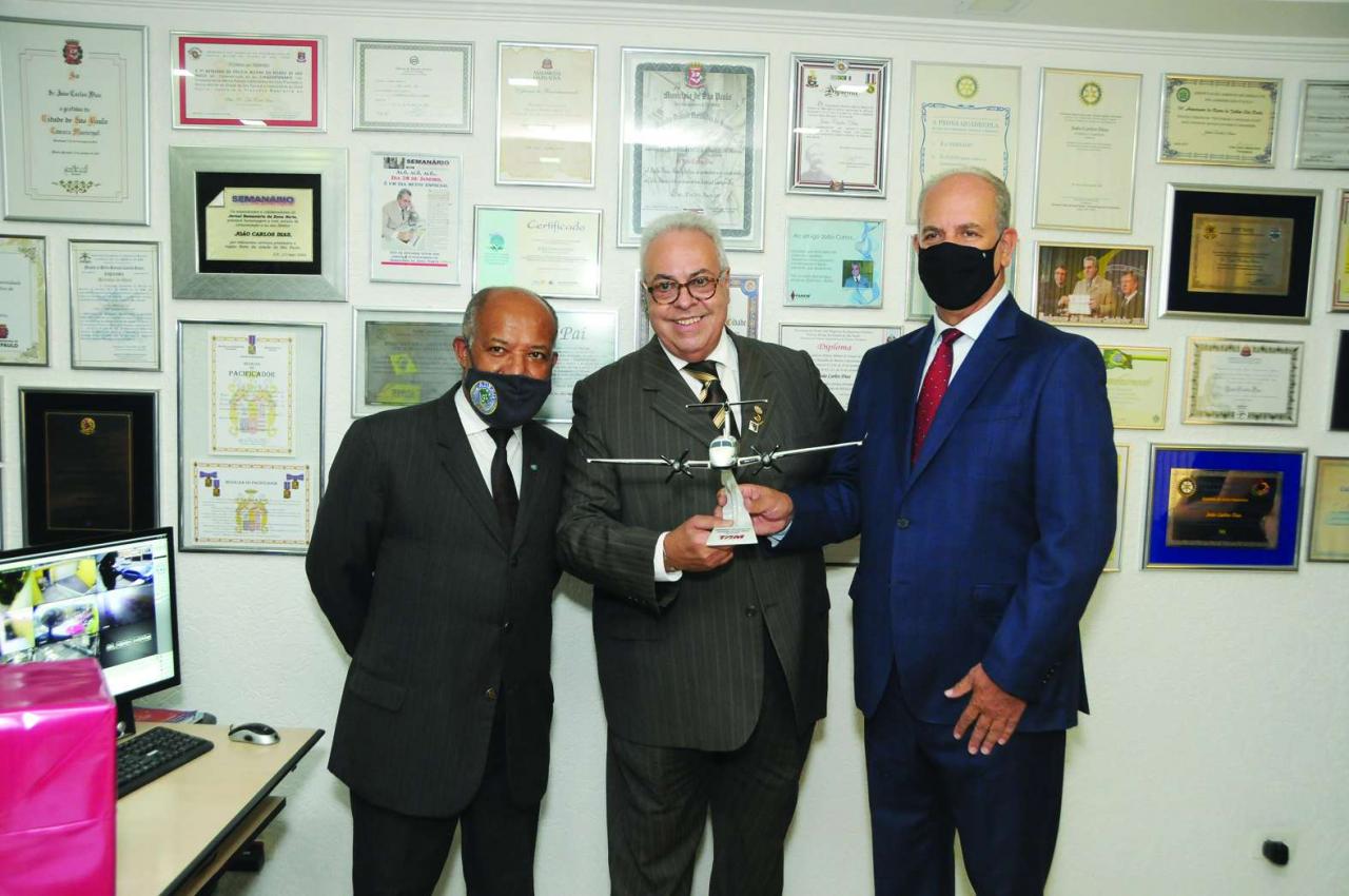 João Carlos Dias recebe homenagem da Associação dos Diplomados da Escola Superior de Guerra