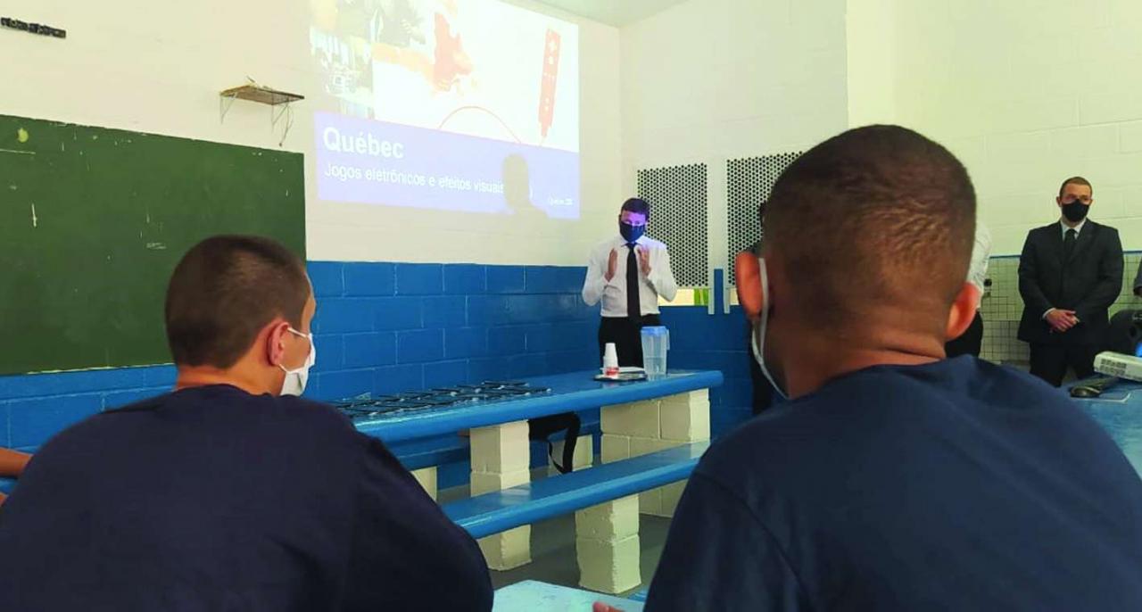 Jovens da Fundação CASA conhecem indústria de games do Québec