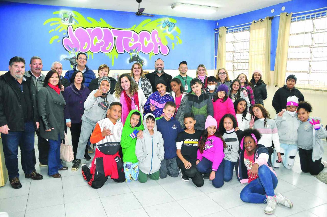 Doação realizada por membros do Rotary Vila Maria beneficia 1.050 alunos do CEDESP Dom Macário