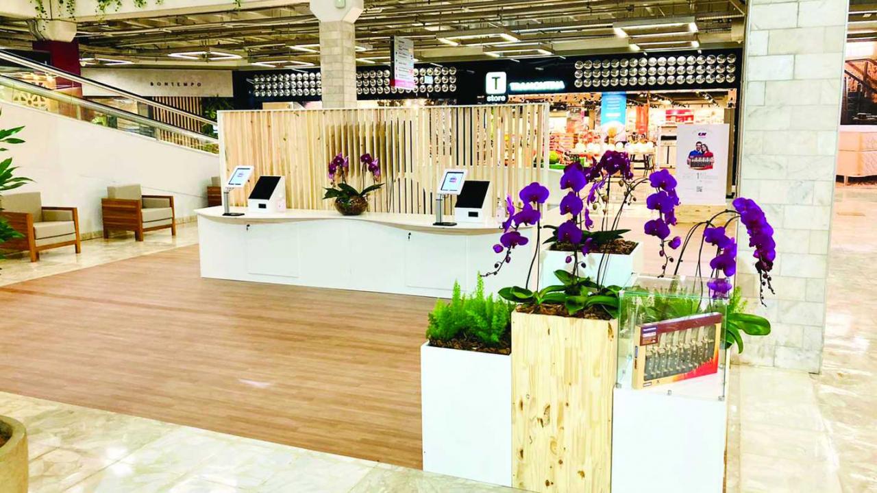 Lar Center comemora aniversário e presenteia clientes com kit churrasco