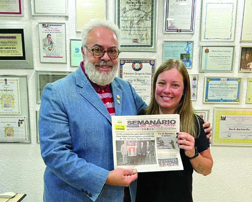 Bióloga e fundadora do espaço A Casa, Aline Teixeira visita sede do jornal Semanário da Zona Norte