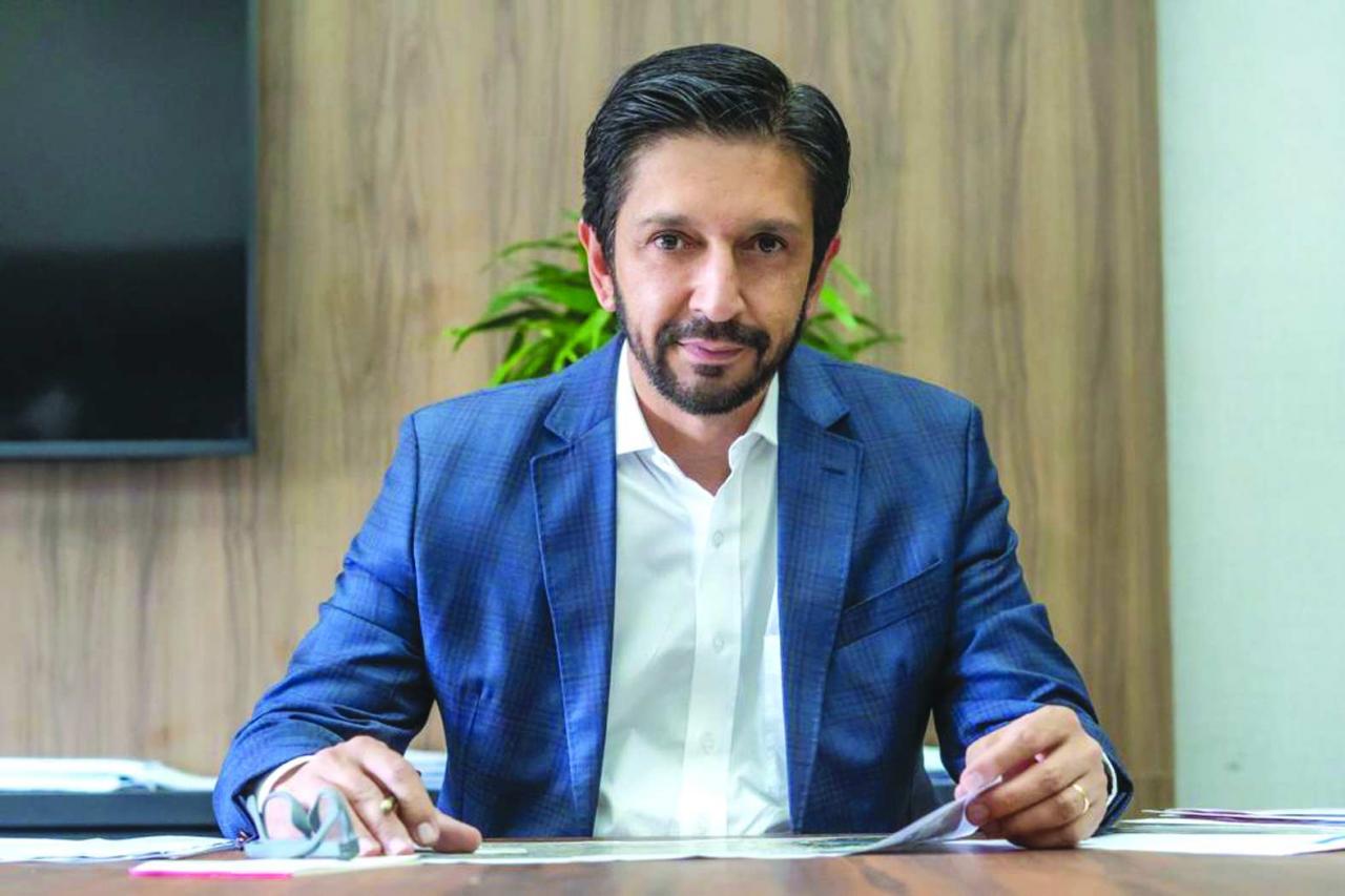 Prefeitura de SP anuncia pagamento do piso salarial de R$ 3.845,63 para professores das unidades conveniadas da Rede Municipal