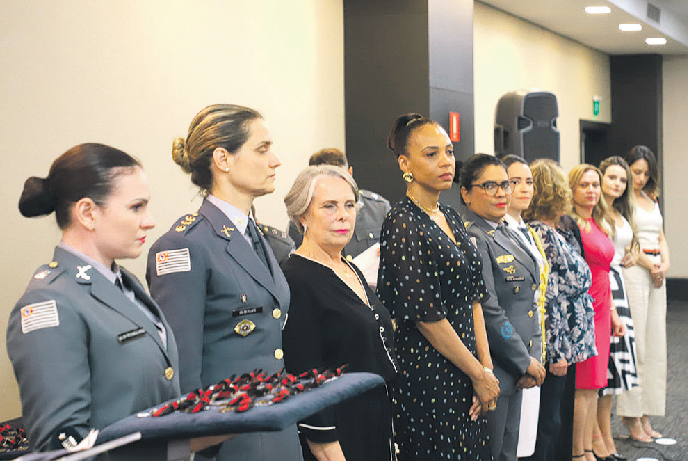 Medalha de Mérito ‘Ana Terra’ homenageia mulher no Novotel Center Norte