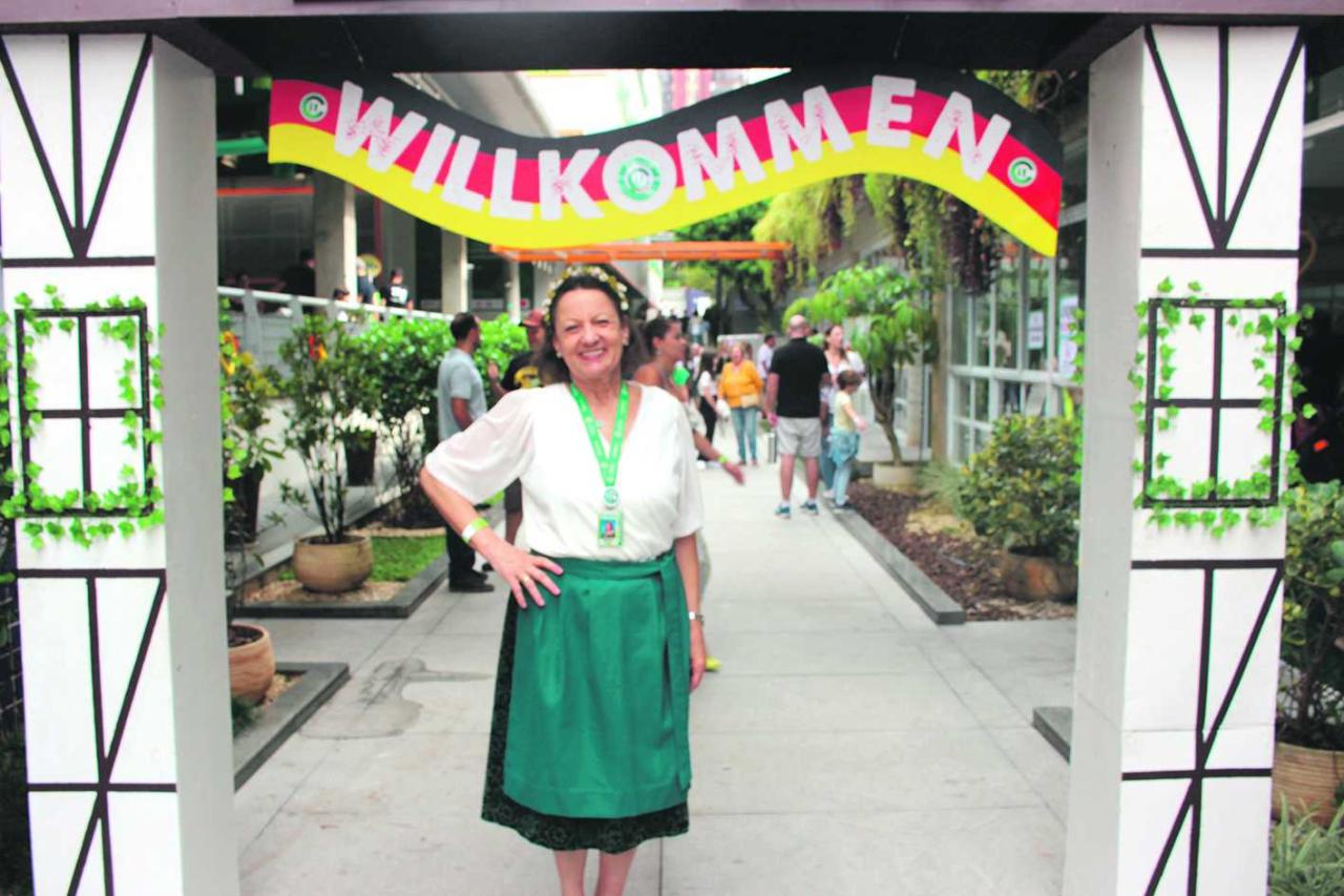 Maifest do Colégio Imperatriz Leopoldina  leva a cultura alemã aos paulistanos