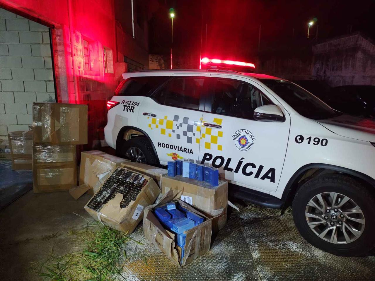 Policiamento Rodoviário apreende carga contrabandeada avaliada em 4 milhões de reais