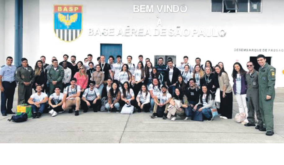 FAB transporta médicos da USP para realizar atendimentos no Mato Grosso