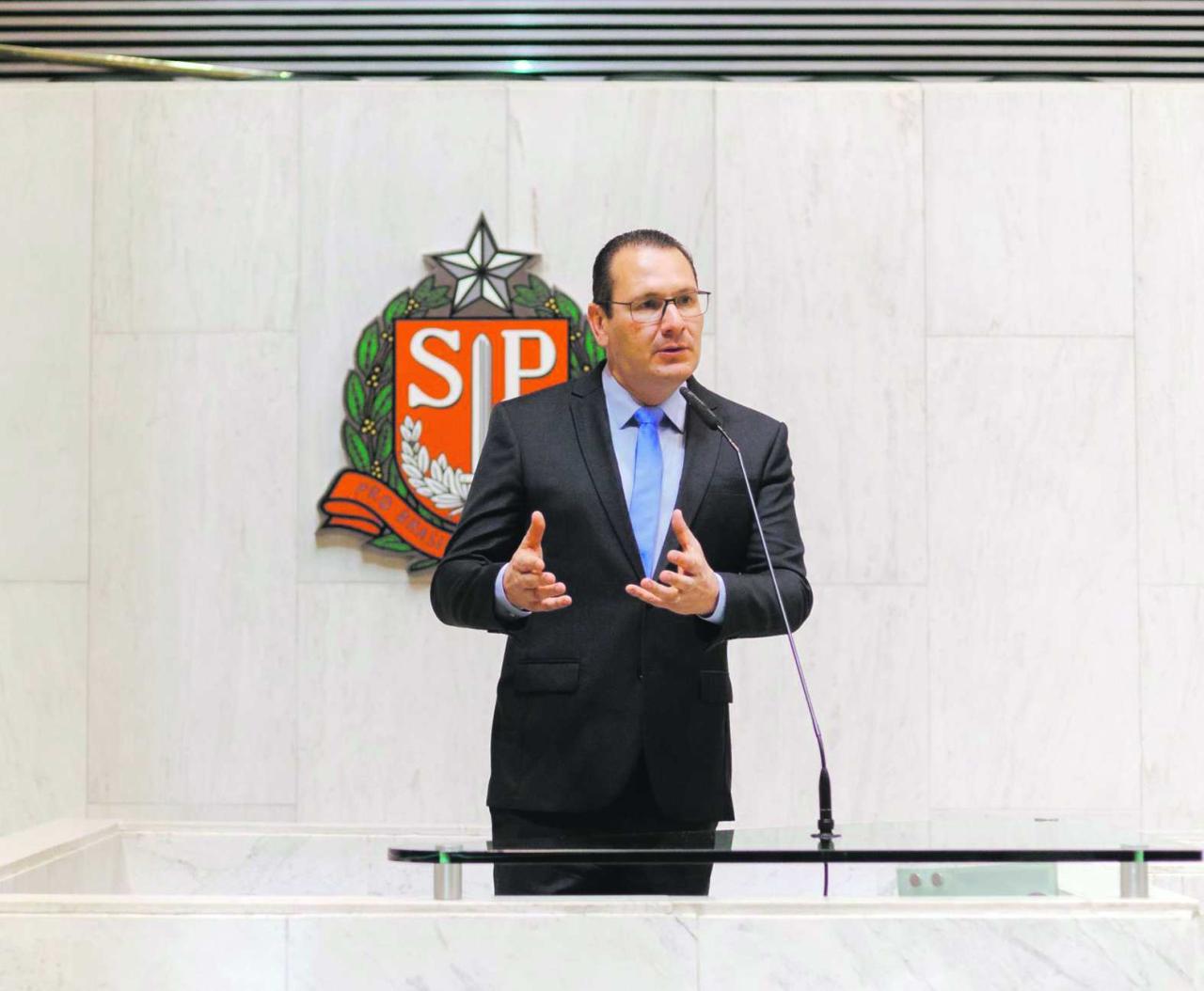 Contra as câmeras corporais em policiais, Rafa Zimbaldi quer Derrite na Alesp para debater desinstalação 