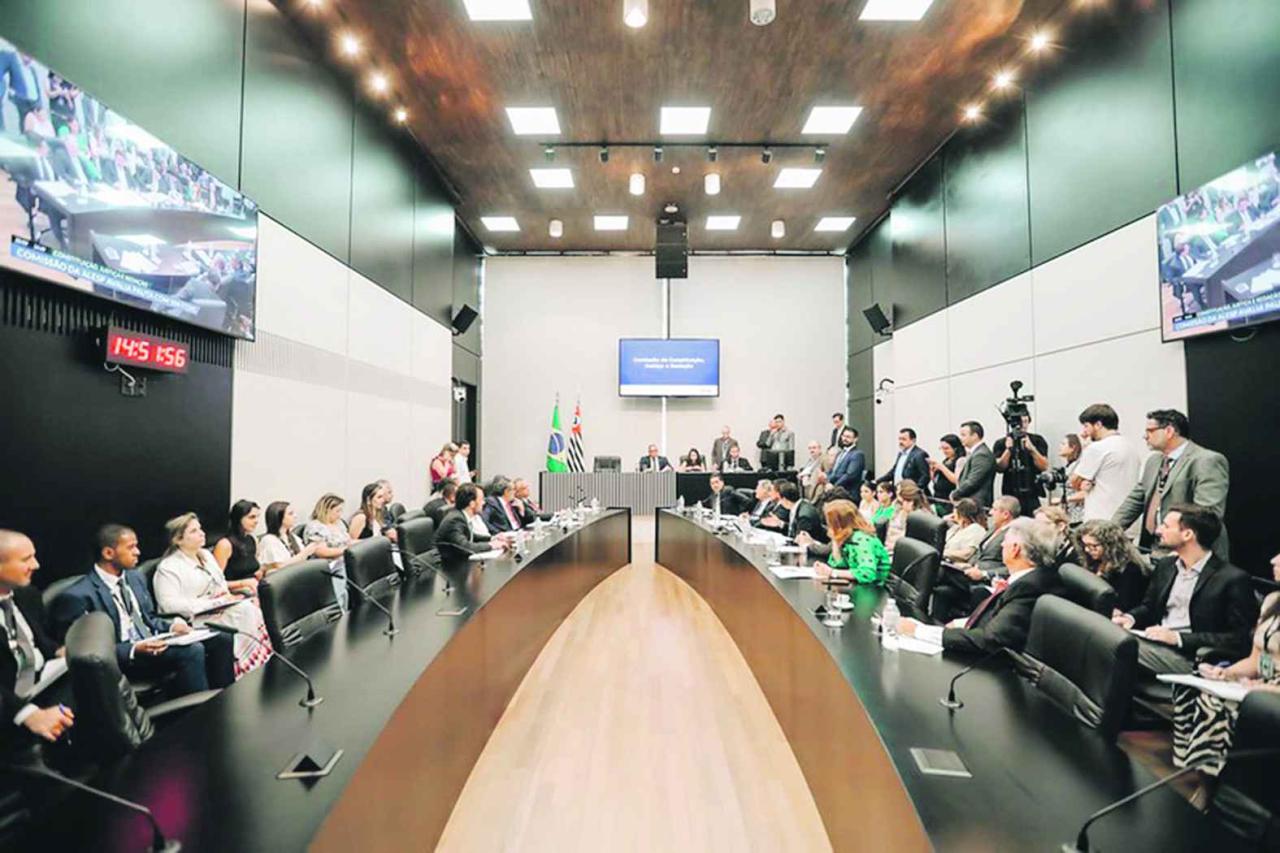 Com destaque para apoio a autistas e PCDs, Comissão de Constituição e Justiça dá aval a 77 projetos
