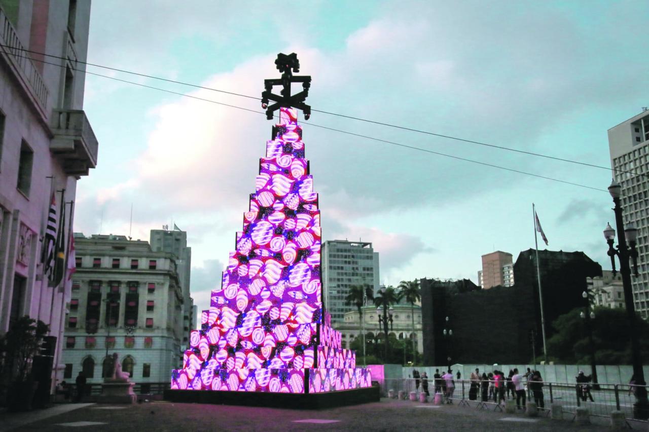 Associação Comercial de São Paulo promove o retorno do concurso Natal Iluminado, iniciativa que homenageia as melhores decorações natalinas da cidade