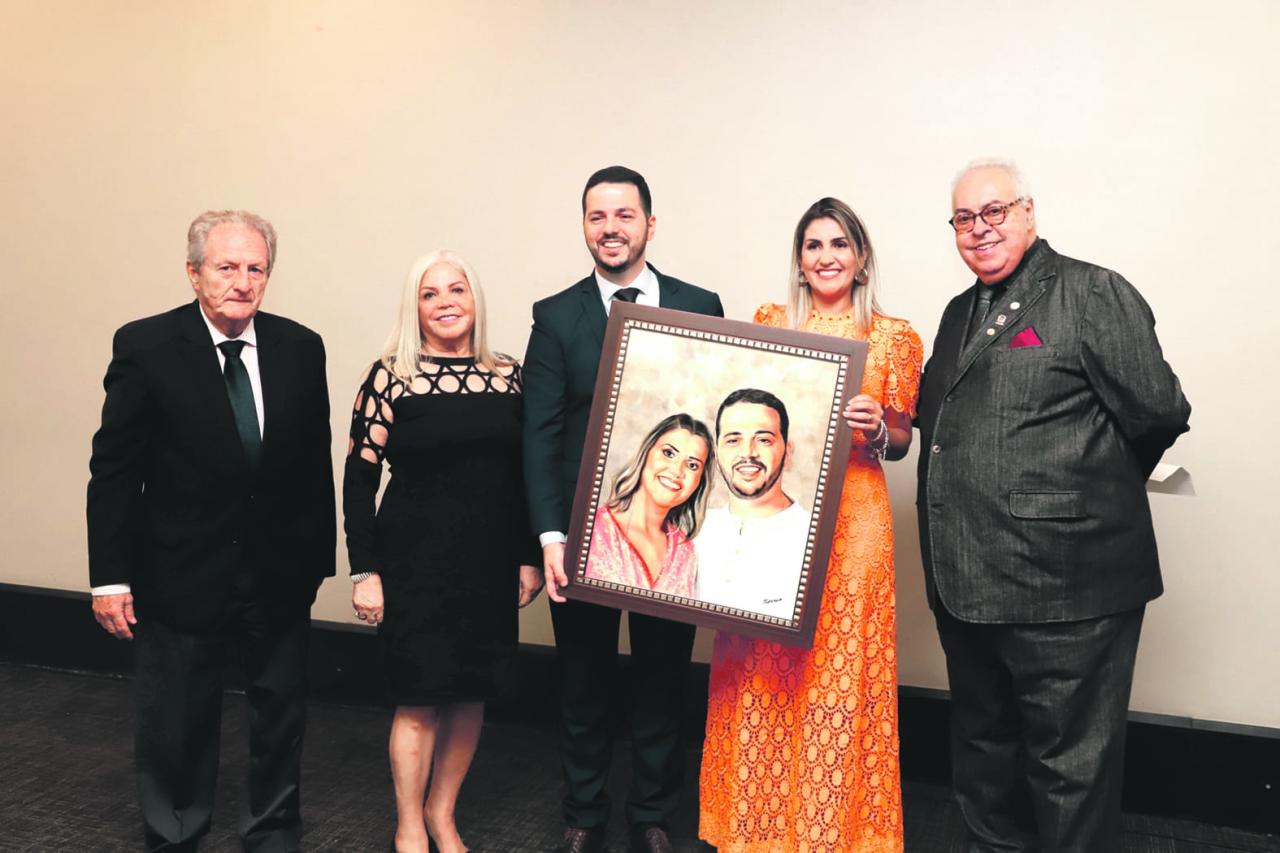 Último jantar do ano de 2023 promovido pelo  Semanário da Zona Norte reúne autoridades e empresários no Novotel Center Norte