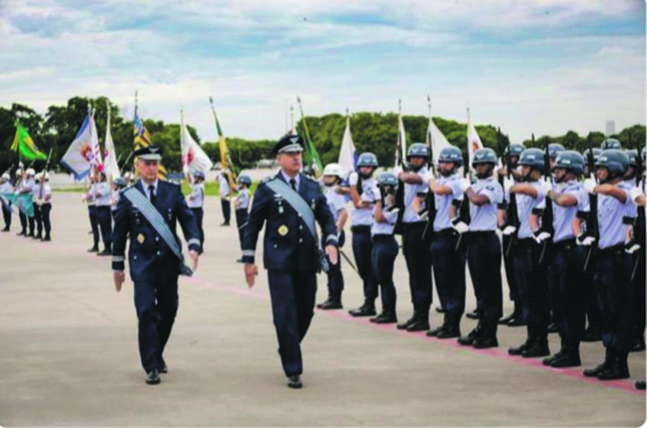 Novo comandante assume o Comando-Geral de Apoio (COMGAP)
