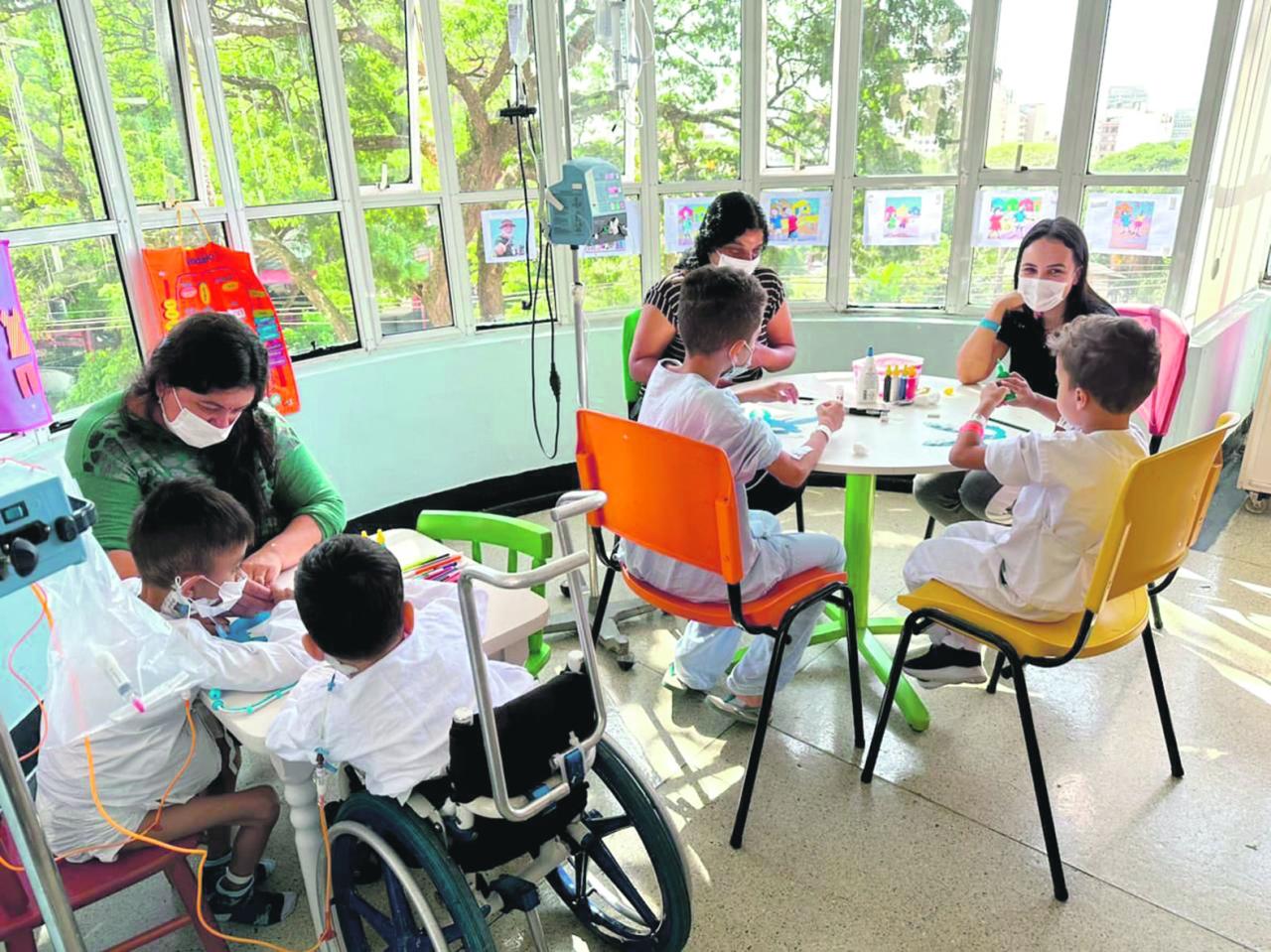 Hospital Municipal Infantil Menino Jesus oferece classe hospitalar para crianças e adolescentes internados por longos períodos