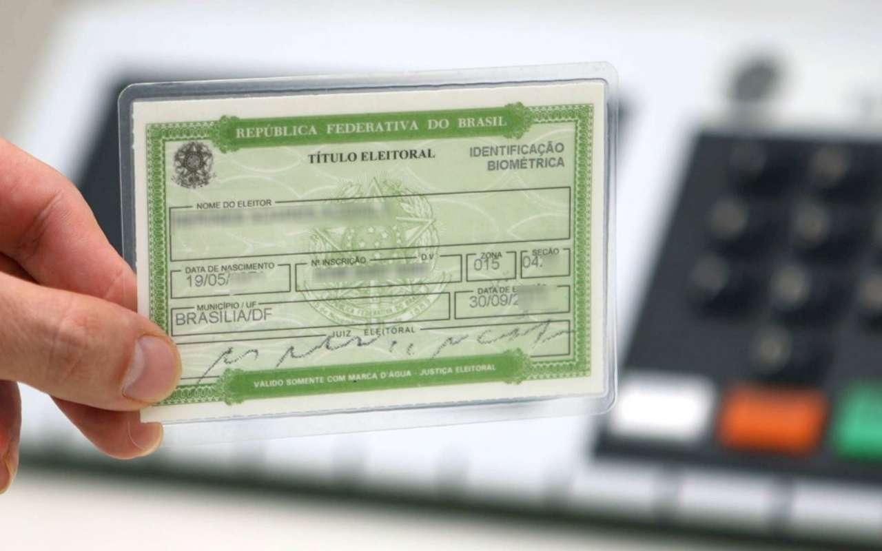 Título de jovem eleitor pode ser emitido até 8 de maio