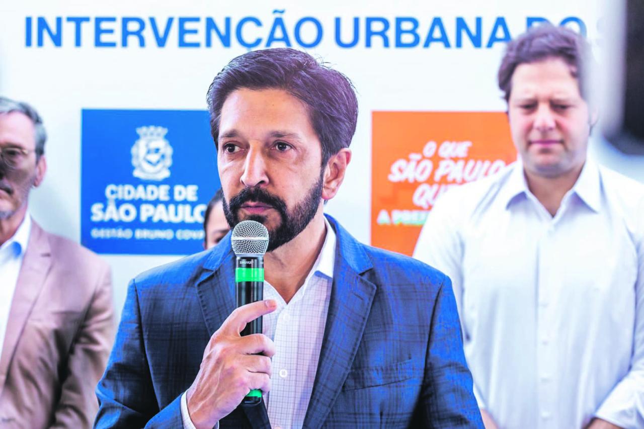 Prefeito regulamenta plano urbanístico para incentivar empreendimentos e atrair mais moradores para o Centro