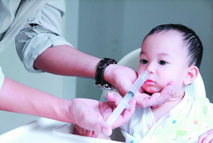 Devo fazer lavagem nasal em bebês?