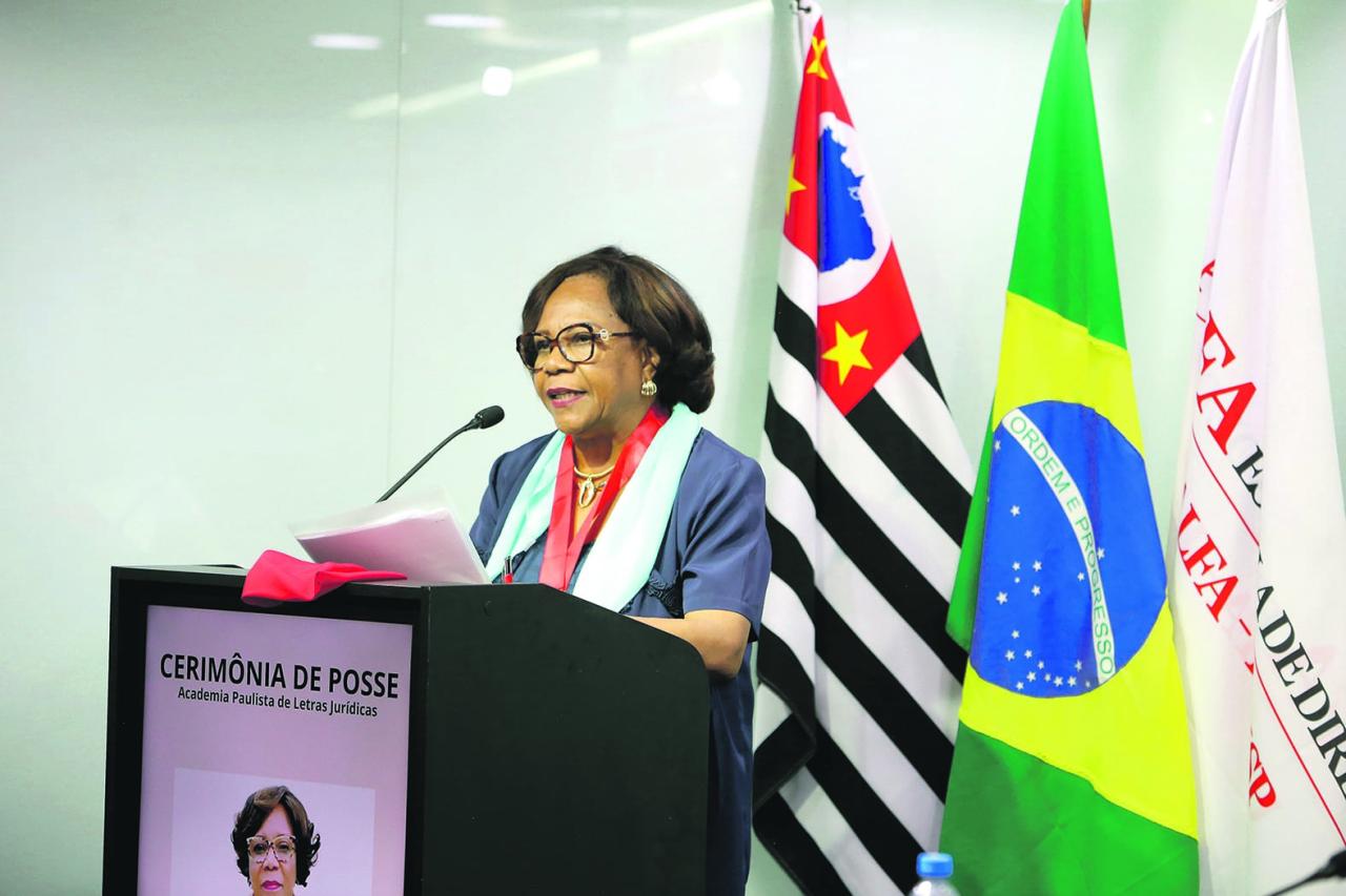 Academia Paulista de Letras Jurídicas passa a contar com primeira mulher negra entre seus membros