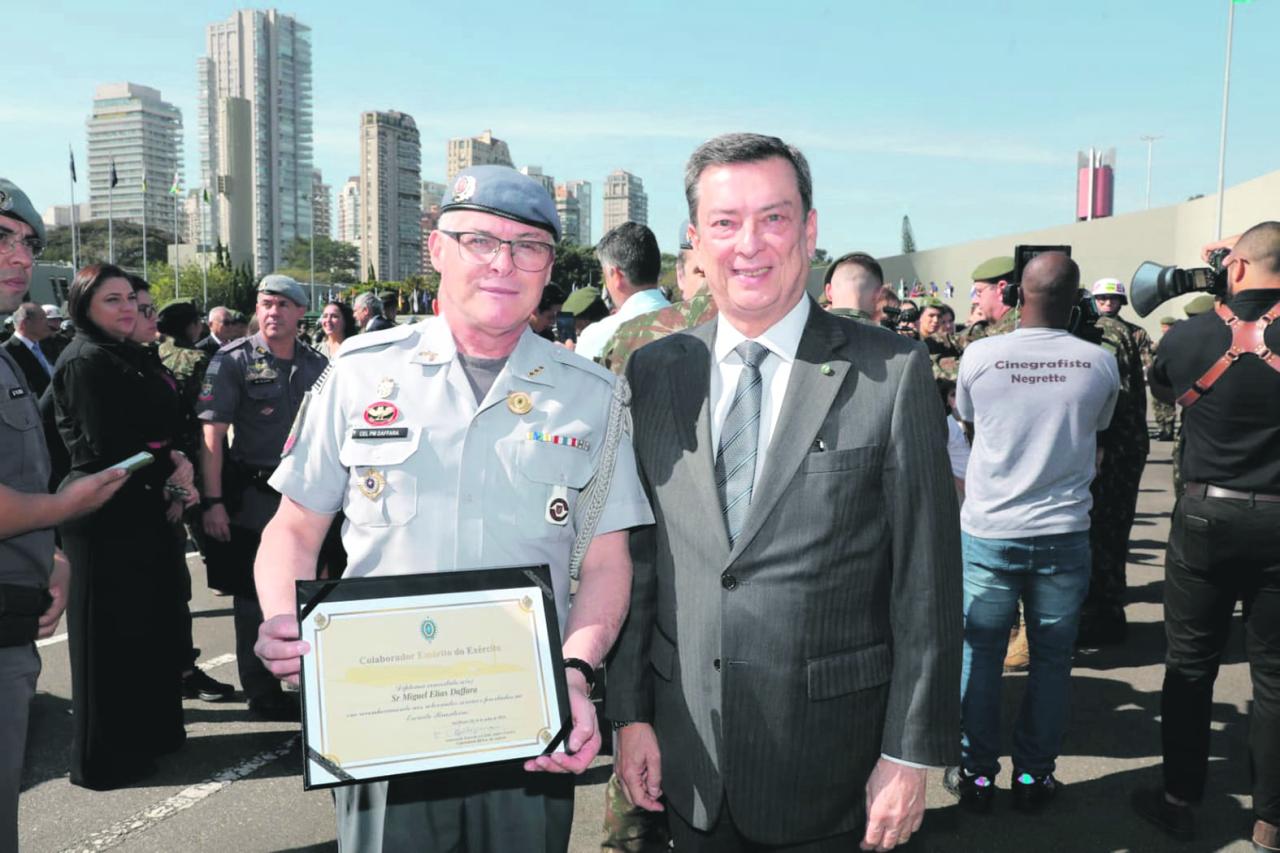 Desembargador Fernando Antonio Torres Garcia participa da solenidade em comemoração ao 78º aniversário do CMSE