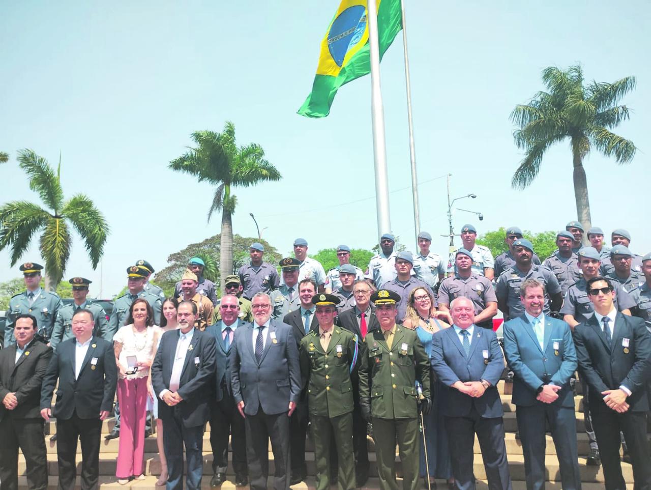 Fim das hostilidades do Movimento de 1932 é lembrado em evento da Sociedade Veteranos de 32 – M.M.D.C.
