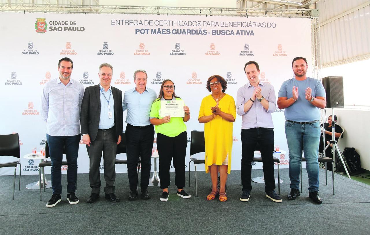 Prefeitura de São Paulo realiza formatura de mais de 100 beneficiárias do POT Mães Guardiãs, no dia 24 de setembro