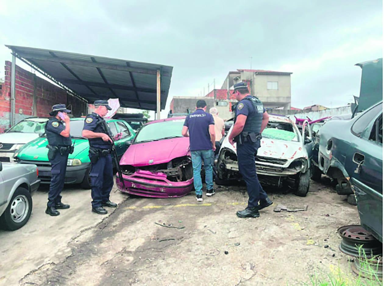 Em duas semanas, Detran-SP fiscaliza 86 desmontes e lojas de autopeças na capital