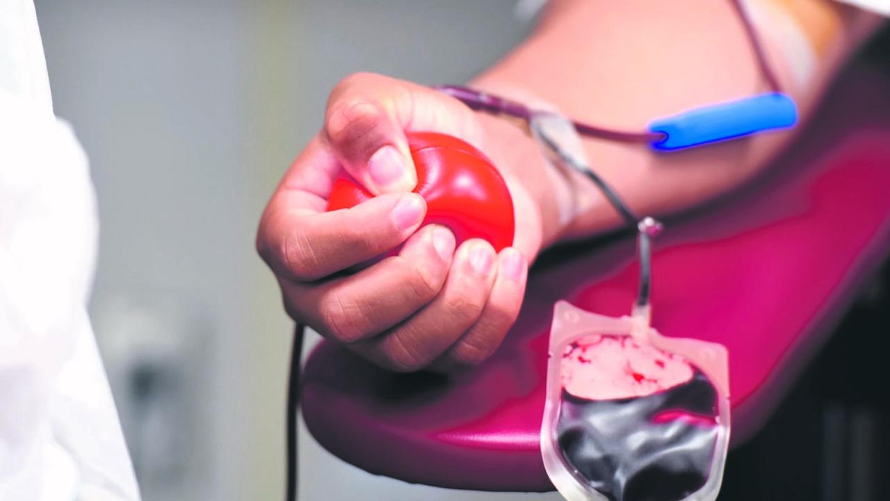 Falta de doadores voluntários deixa estoques  de sangue em estado crítico